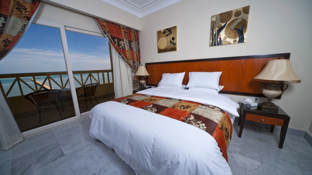 الفندق إيه أم سى رويال - الغردقة